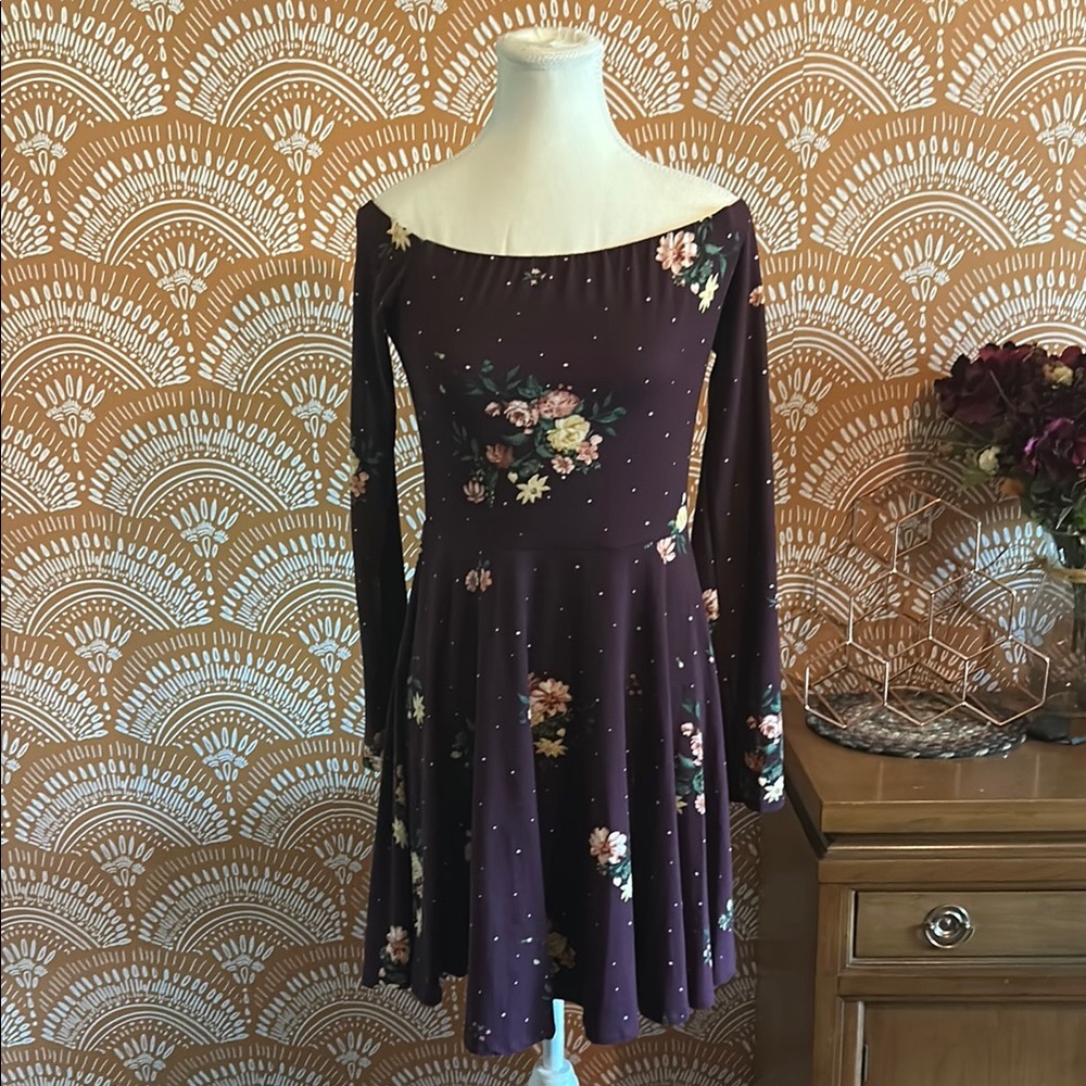 Nine Britton Floral Off-Shoulder Dress - Purple and Pink